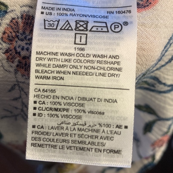 Old Navy Floral Blouse - Picture 6 of 6